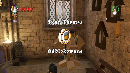 Sala Wejściowa - szton znajdziemy w prawym, górnym rogu pomieszczenia, za posągiem - Dodatkowe sztony postaci - Hogwart (3) | Dodatkowe znajdźki | LEGO HP Lata 5-7 - LEGO Harry Potter: Lata 5-7 - poradnik do gry