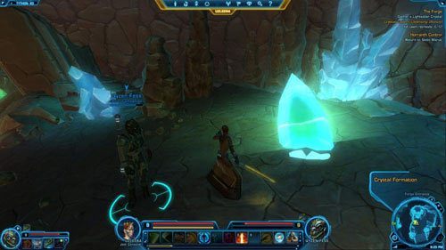 Zaraz po zabraniu kryształu w [4] pojawi się Dark Beast [*] - ogromny potwór, potrafiący podpalać i odrzucać mocnymi ciosami - (L08) The Forge | Jedi Consular | Star Wars The Old Republic - Star Wars: The Old Republic - poradnik do gry