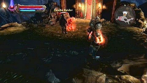 Gdy znajdziesz się wreszcie na miejscu, z pomocą Agartha pokonaj wszystkich przeciwników, a następnie podejdź do poszukiwanego artefaktu i zniszcz go - Kingdoms of Amalur Reckoning: The Hunters Hunted - solucja, opis przejścia - Kingdoms of Amalur: Reckoning - poradnik do gry