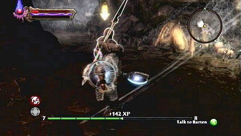 Mężczyzna walczy na końcu tunelu ze stadem pająków - Kingdoms of Amalur Reckoning: Webwood (1) - solucja, opis przejścia - Kingdoms of Amalur: Reckoning - poradnik do gry
