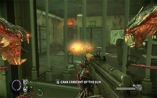 Po zakończonej bitwie powróć w okolice bramy i wybierz niedostępne wcześniej lewe przejście, docierając po kilku chwilach do wejścia do budynku - Fun and Games (2) | Opis przejścia The Darkness II - The Darkness II - poradnik do gry