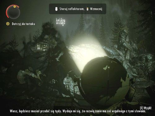 Dotrzesz do miejsca z ogromnym reflektorem (turret) oraz latającymi słowami most (bridge) - Alan Wake: Odcinek specjalny 1- Sygnał (2) | Odcinki specjalne | Solucja - Alan Wake - poradnik do gry