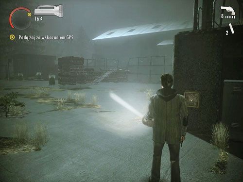 Opuść budynek i zeskocz na plac - Alan Wake: Odcinek specjalny 1- Sygnał (3) | Odcinki specjalne | Solucja - Alan Wake - poradnik do gry