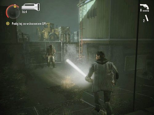 Po drugiej stronie przyjdzie Ci zmierzyć się z kilkoma wrogami, jednak powinieneś sobie poradzić bez większych problemów - Alan Wake: Odcinek specjalny 1- Sygnał (3) | Odcinki specjalne | Solucja - Alan Wake - poradnik do gry