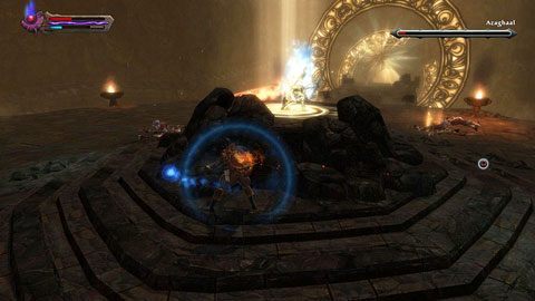Jeśli będziesz miał problemy z jego pokonaniem, wykorzystaj umieszczoną na środku platformę - The Great General | Opis przejścia w Kingdoms of Amalur Reckoning - Kingdoms of Amalur: Reckoning - poradnik do gry
