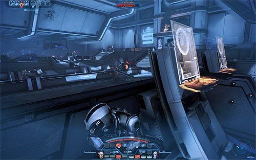 Rozstaw swoich ludzi przy głównej ścieżce prowadzącej do widocznych w oddali drzwi - Mass Effect 3: Priorytet - Cytadela #2 - solucja, opis przejścia - Mass Effect 3 - poradnik do gry
