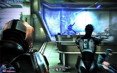 Przeskocz nad nową przeszkodą i rozejrzyj się po pomieszczeniu z terminalami komputerowymi, odnajdując datapad przegląd analizy taktycznej [20 PD] i ulepszenie broni [Odprowadzacz ciepła I (pistolet maszynowy)] - Mass Effect 3: Akademia Grissoma - Awaryjna ewakuacja - solucja - Mass Effect 3 - poradnik do gry