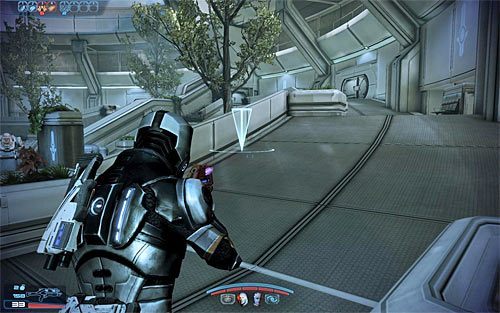 Pierwsza część bitwy rozpocznie się od razu po otwarciu nowych drzwi - Mass Effect 3: Akademia Grissoma - Awaryjna ewakuacja - solucja - Mass Effect 3 - poradnik do gry