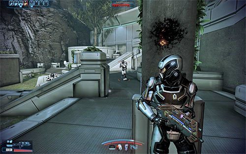 Po dotarciu do drugiej części atrium od razu zmuszony zostaniesz do przystąpienia do nowych walk - Mass Effect 3: Akademia Grissoma - Awaryjna ewakuacja - solucja - Mass Effect 3 - poradnik do gry
