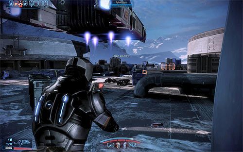 Radzę przeprowadzić agresywny atak na pozycje okupowane przez siły wroga - Mass Effect 3: Arrae - Byli pracownicy naukowi Cerberusa - solucja - Mass Effect 3 - poradnik do gry