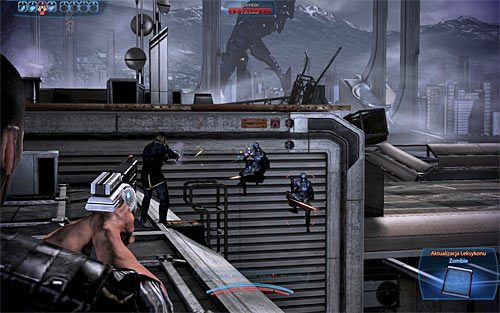 Do właściwej rozgrywki przystąpisz niedługo po tym jak Żniwiarze zaatakują budynek, w którym obradowała Rada Przymierza - Mass Effect 3: Priorytet, Ziemia - solucja, opis przejścia - Mass Effect 3 - poradnik do gry
