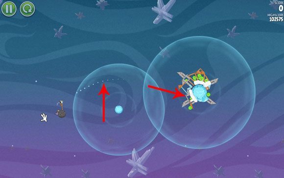 Ustaw tor lotu pierwszego ptaka nieco powyżej zaznaczonej krawędzi wzoru tła - Level 2 - 23 | Cold Cuts | Angry Birds Space - Angry Birds Space - poradnik do gry
