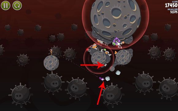 Najważniejszym jednak jest jeden klocek - zaznaczony na obrazku - Level 3-28 | Danger Zone | Angry Birds Space - Angry Birds Space - poradnik do gry