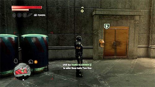 Podejdź do skanera dłoni znajdującego się w lokacji [918, 1267] i wejdź z nim w interakcję z zamiarem przeniesienia się do wnętrza głównego budynku bazy - 5 - Operation - Keyhole | Misje Blacknet w Prototype 2 - Prototype 2 - poradnik do gry