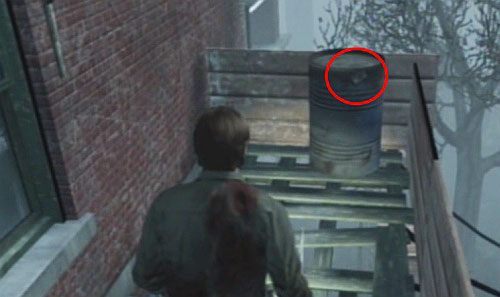 Wejdź do góry po drabinie, którą opuściłeś i idź w prawą stronę - Misje poboczne (2) | Silent Hill cz.1 | Silent Hill Downpour - Silent Hill: Downpour - poradnik do gry