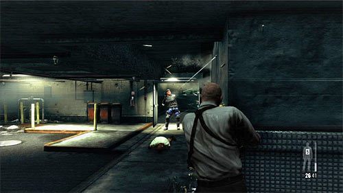 Skręć w prawo, wyruszając w stronę widocznych w oddali drzwi - Dotarcie do nowego wejścia do budynku | Rozdział XIII | Solucja Max Payne 3 - Max Payne 3 - poradnik do gry