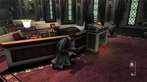 Finałową bitwę w kaplicy warto rozpocząć od przesunięcia się w prawo - Finałowe bitwy w kaplicy | Rozdział VIII | Solucja Max Payne 3 - Max Payne 3 - poradnik do gry
