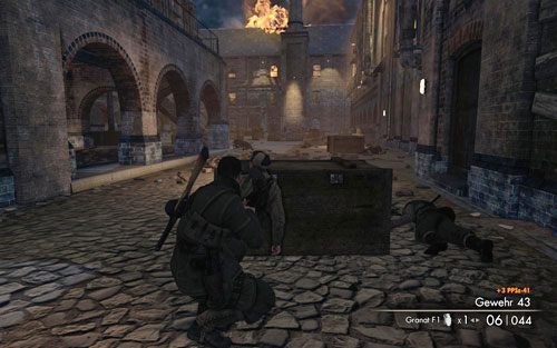 Bardzo powoli podejdź do przodu - w pewnym momencie przybiegnie jeszcze kilku Niemców, z którymi musisz się rozprawić - Misja 6 - Wieża Tiergarten (1) | Opis przejścia Sniper Elite V2 - Sniper Elite V2 - poradnik do gry