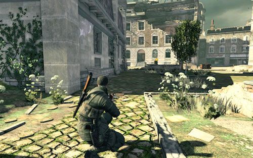 Masz teraz kilka możliwych dróg eliminacji następnych wrogów - Misja 8 - Sztab Kreuzberg (1) | Opis przejścia Sniper Elite V2 - Sniper Elite V2 - poradnik do gry