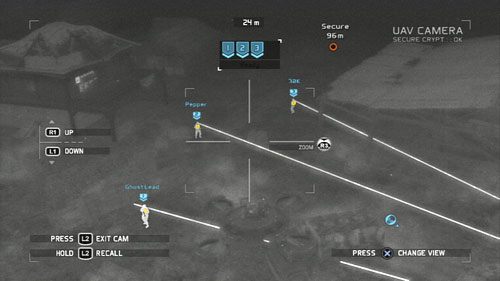 Oznaczamy teraz trzech pozostałych przeciwników i pozbywamy się ich, gdy wszyscy znajdą się blisko siebie - Misja 9 Valiant Hammer (1) | Opis przejścia Ghost Recon - Future Soldier - Tom Clancys Ghost Recon: Future Soldier - poradnik do gry