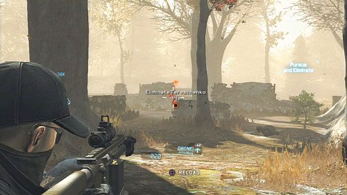Podbiegamy szybko do drogi i w pobliżu niewielkiego drewnianego budynku toczymy starcie z kilkoma żołnierzami - Misja 12 Shattered Mountain (2) | Opis przejścia Ghost Recon - Future Soldier - Tom Clancys Ghost Recon: Future Soldier - poradnik do gry