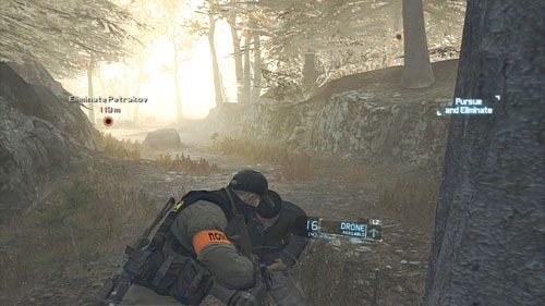 Cały czas tocząc walkę przechodzimy wzdłuż drogi do niewielkiej ścieżki wiodącej przez las - Misja 12 Shattered Mountain (2) | Opis przejścia Ghost Recon - Future Soldier - Tom Clancys Ghost Recon: Future Soldier - poradnik do gry