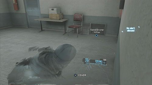 Posuwając się naprzód wchodzimy do więzienia i chowamy się w drugim pomieszczeniu - Misja 10 Gallant Thief (2) | Wyzwania w Ghost Recon - Future Soldier - Tom Clancys Ghost Recon: Future Soldier - poradnik do gry