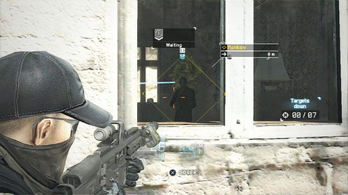 Gdy pozbędziemy się obstawy, szukamy w budynku naszego celu i ściągamy go przez okno - Misja 12 Shattered Mountain (1) | Wyzwania w Ghost Recon - Future Soldier - Tom Clancys Ghost Recon: Future Soldier - poradnik do gry