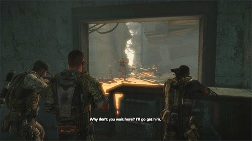 Po obejrzeniu cut-scenki możesz się zachować na dwa sposoby - Rozdział IV - The Refugees - Zlokalizuj zakładnika | Opis przejścia - Spec Ops: The Line - poradnik do gry