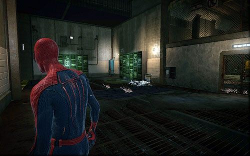 Będzie tam prawdopodobnie jeden przeciwnik, którego możesz się po cichu pozbyć - 04 - The Thrill of the Hunt - kanały - Opis przejścia - Niesamowity Spider-Man - poradnik do gry