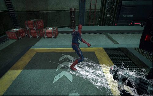 Najłatwiej pozbyć się ich wykorzystując stojące przy ścianach zbiorniki (RB) - 07 - Spidey to the Rescue - generatory - Opis przejścia - Niesamowity Spider-Man - poradnik do gry