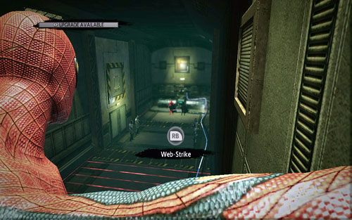 Aby znaleźć drugi generator, musisz udać się na przeciwny koniec tunelu i wejść na wyższe piętro laboratorium - 07 - Spidey to the Rescue - człowiek-skorpion - Opis przejścia - Niesamowity Spider-Man - poradnik do gry