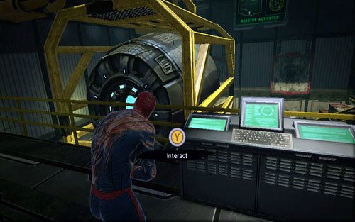 Na samym początku użyj stojącego niedaleko komputera, a następnie zejdź na dół i wejdź po schodach z drugiej strony - 10 - Spider-Man No More! - reaktor - Opis przejścia - Niesamowity Spider-Man - poradnik do gry