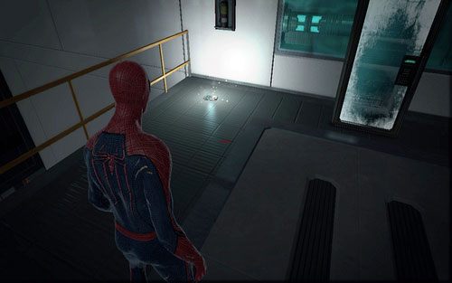 Na wyższym piętrze obok generatora znajdziesz taśmę - 07 - Spidey to the Rescue - Nagrania, Magazyny, Instrukcje - Znajdźki - Niesamowity Spider-Man - poradnik do gry