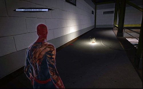 Za jedną z barierek znajdziesz trzeci zeszyt - St. Gabriels Bank - Znajdźki - Niesamowity Spider-Man - poradnik do gry