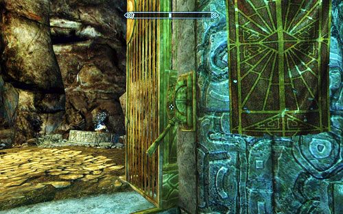 Wewnątrz ruin pociągnij za pobliski lewar i idź cały czas prosto, aż do dużej zamkniętej bramy - Lost to the Ages (2) | Wspólne zadania poboczne | TES V Skyrim Dawnguard - The Elder Scrolls V: Skyrim - Dawnguard - poradnik do gry