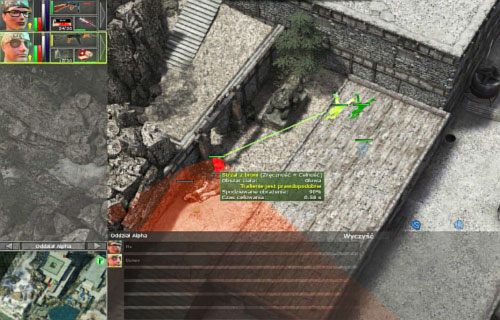 Przy ostatnim punkcie w tym regionie, znajdującym się w północno wschodniej części mapy, warto wywabić przeciwników w miejsce pokazane na screenie i ustawić swoich najemników w ten sam sposób - Khadwan [4] - Kampania - droga na południe - Jagged Alliance: Crossfire - poradnik do gry