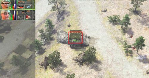 Po zabiciu ostatniego przeciwnika sprawdź okolicę w poszukiwaniu skrzyń w tym pokazaną na screenie, znajdującą się na wschód od mostu (wyrzutnia rakiet LAW) - Outposts oraz Sawmill [5] - Kampania - droga na południe - Jagged Alliance: Crossfire - poradnik do gry