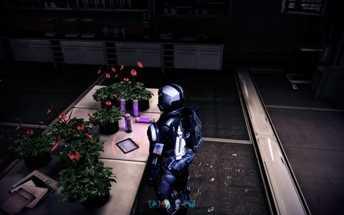 Datapad V [1250 kredytów] - w pomieszczeniu, gdzie trwa tajna narada - Mahavid | Opis przejścia Mass Effect 3 Leviathan - Mass Effect 3: Leviathan - poradnik do gry