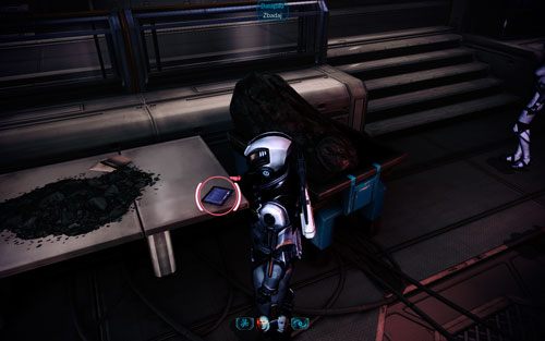 Datapad VI [2500 kredytów] - na fotelu w strażnicy przy pomieszczeniu z tajną naradą - Mahavid | Opis przejścia Mass Effect 3 Leviathan - Mass Effect 3: Leviathan - poradnik do gry