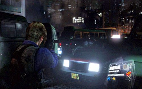 Musisz biec dalej prosto, zabijając stojących na drodze przeciwników - Poradnik do gry Resident Evil 6 - Prolog - Resident Evil 6 - poradnik do gry