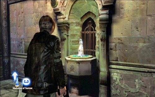 Za kolejnymi drzwiami znajdziesz niebieską statuetkę, którą musisz zabrać - 2 - Katedra | Kampania Leona | Solucja Resident Evil 6 - Resident Evil 6 - poradnik do gry