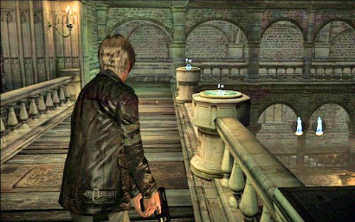 Przejdź przez nie i odłóż statuetki na podesty umieszczone po dwóch stronach ołtarza - 2 - Katedra | Kampania Leona | Solucja Resident Evil 6 - Resident Evil 6 - poradnik do gry