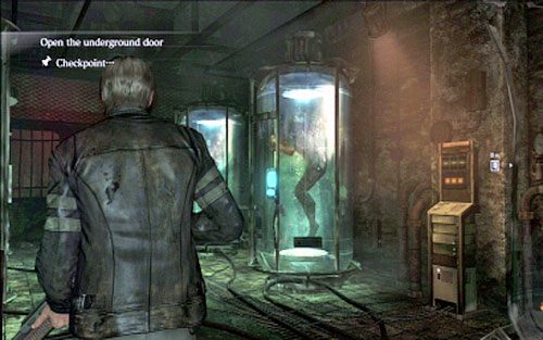 Po krótkim marszu dotrzesz do pomieszczenia z dużymi zbiornikami, gdzie rozpocznie się krótka cut-scenka - 2 - Tajne laboratorium | Kampania Leona | Solucja Resident Evil 6 - Resident Evil 6 - poradnik do gry