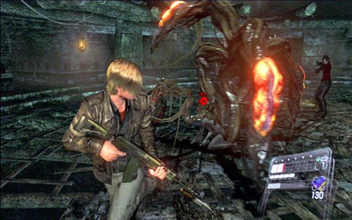 W celu zabicia przeciwnika, musisz zniszczyć trzy żółte gruczoły umieszczone na długich mackach - 2 - Tajne laboratorium | Kampania Leona | Solucja Resident Evil 6 - Resident Evil 6 - poradnik do gry
