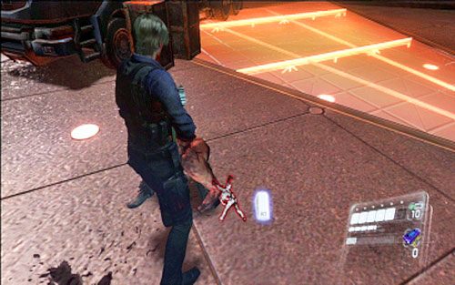 Gdy pościg dobiegnie końca, ponownie rozpocznie się pierwsza faza walki - 5 - Finałowe starcie z Simmonsem - Kampania Leona - Resident Evil 6 - poradnik do gry