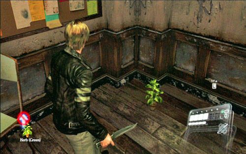W tym samym pomieszczeniu znajdziesz jeszcze dwóch przeciwników - 1 - Uczelnia | Kampania Leona | Solucja Resident Evil 6 - Resident Evil 6 - poradnik do gry
