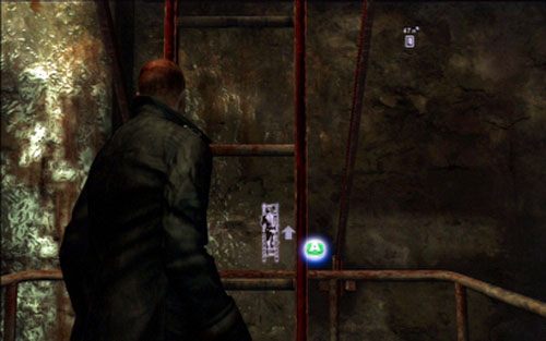 Po rozpoczęciu etapu wejdź po schodach na górę, a następnie skorzystaj z czerwonej drabiny - 1 - Ucieczka przez ruiny | Kampania Jakea | Solucja Resident Evil 6 - Resident Evil 6 - poradnik do gry