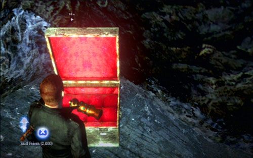 Wejdź po niej na górę i otwórz skrzynię, w której ukryto punkty doświadczenia - 2 - Mroźna jaskinia | Kampania Jakea | Solucja Resident Evil 6 - Resident Evil 6 - poradnik do gry
