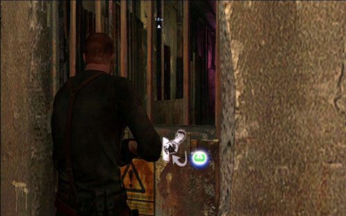 Stamtąd będzie mógł otworzyć drzwi swojej towarzyszce - 4 - Ciemne zaułki | Kampania Jakea | Solucja Resident Evil 6 - Resident Evil 6 - poradnik do gry